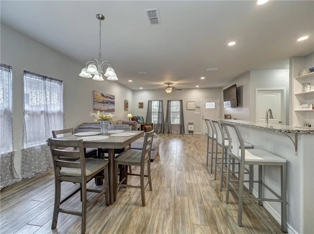 350 10th Street Aransas Pass, TX 78336