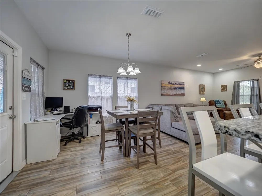 350 10th Street Aransas Pass, TX 78336