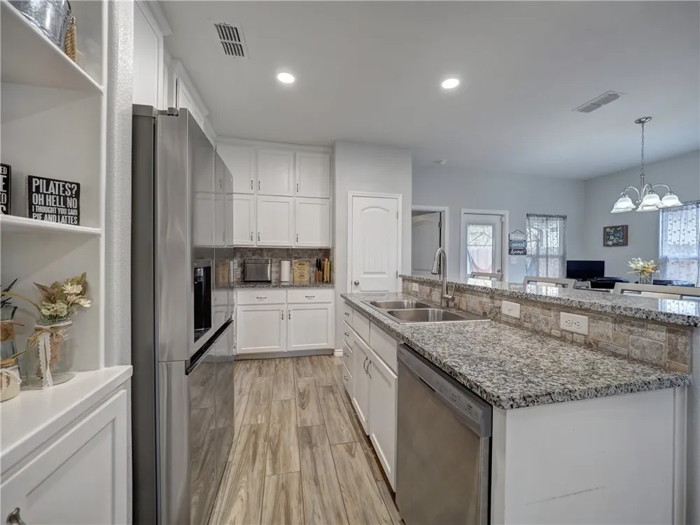 350 10th Street Aransas Pass, TX 78336