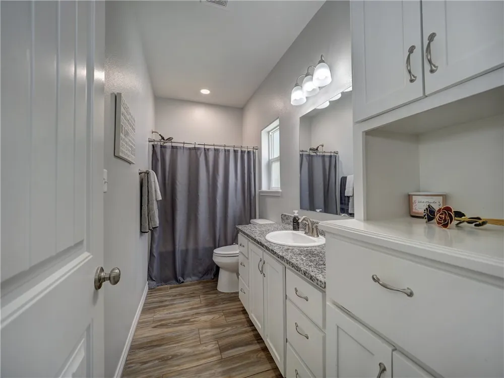 350 10th Street Aransas Pass, TX 78336