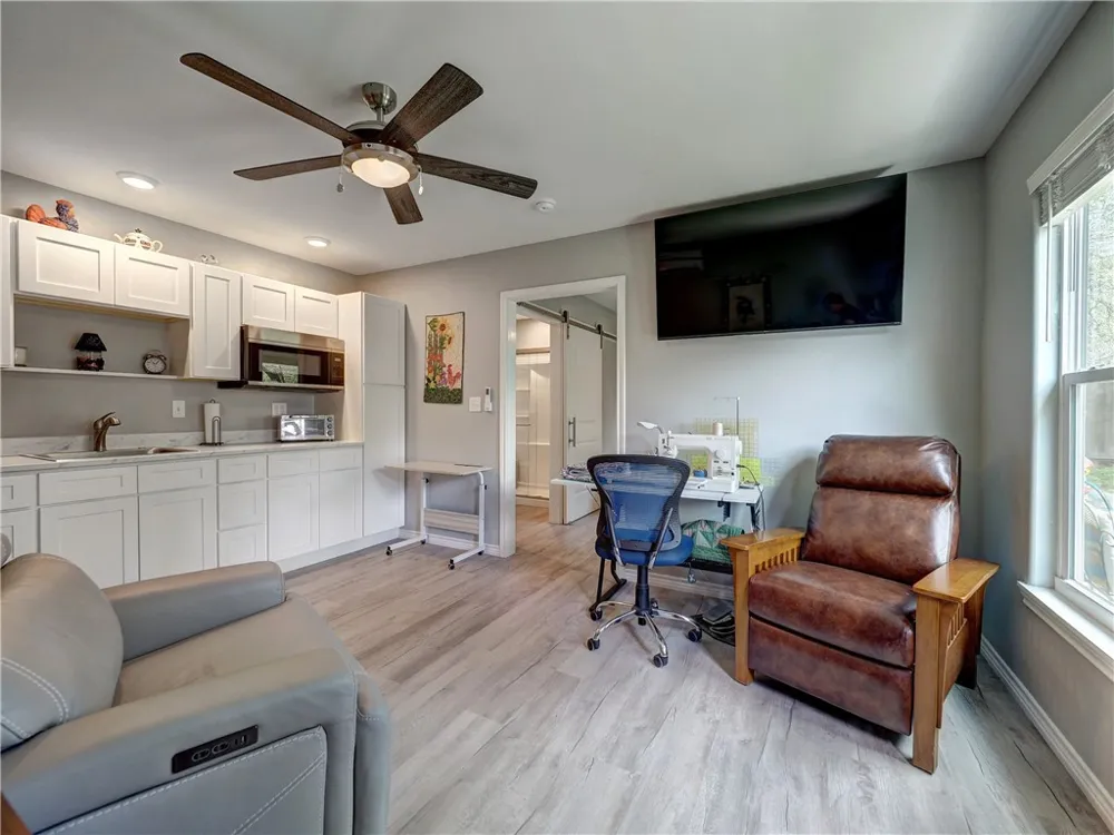 350 10th Street Aransas Pass, TX 78336