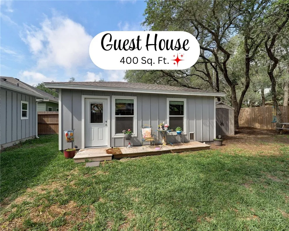 350 10th Street Aransas Pass, TX 78336