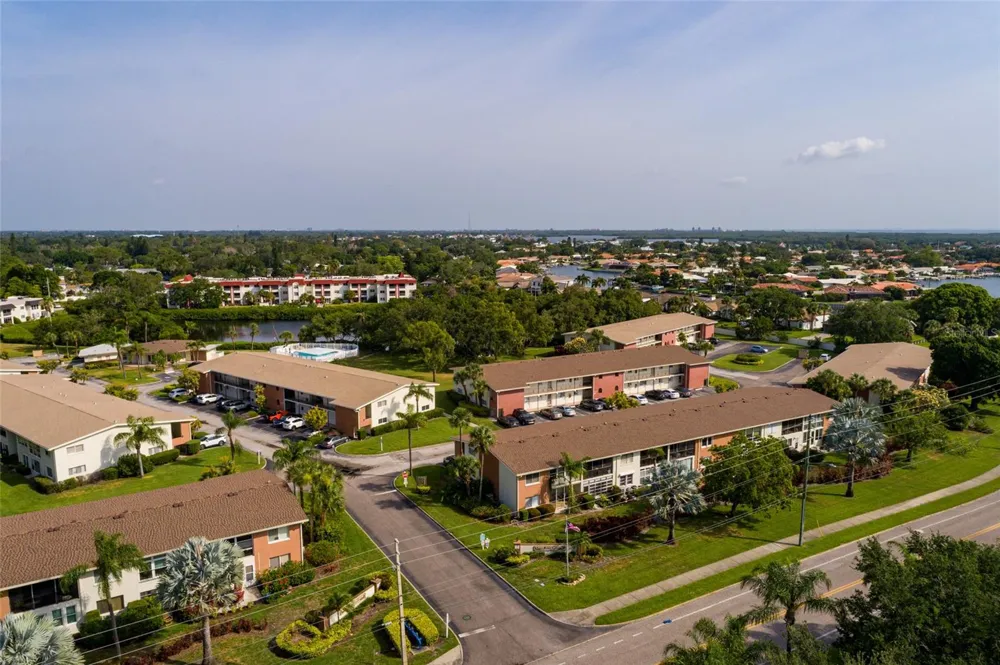 4550 OVERLOOK DRIVE NE #154 St Petersburg, FL 33703