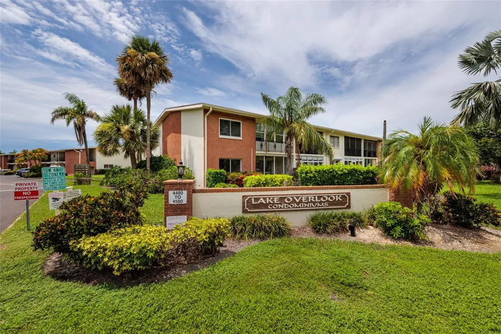 4550 OVERLOOK DRIVE NE #154 St Petersburg, FL 33703