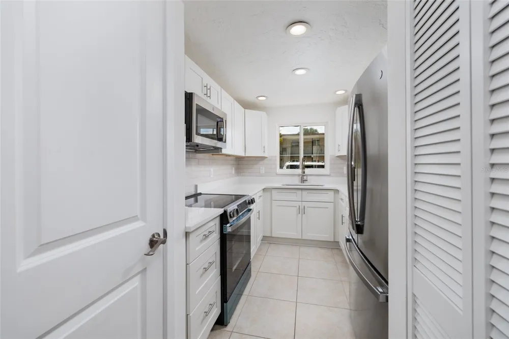 4550 OVERLOOK DRIVE NE #154 St Petersburg, FL 33703