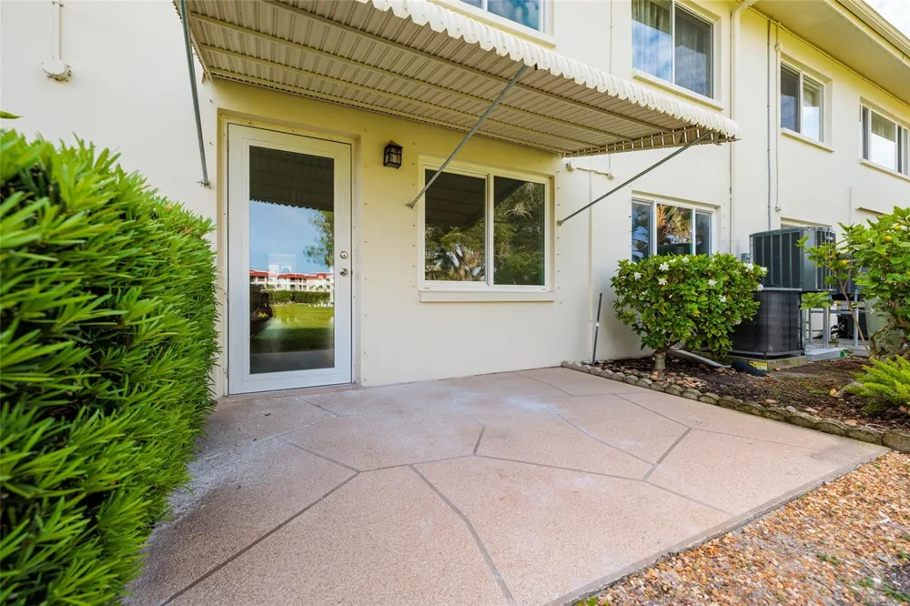 4550 OVERLOOK DRIVE NE #154 St Petersburg, FL 33703