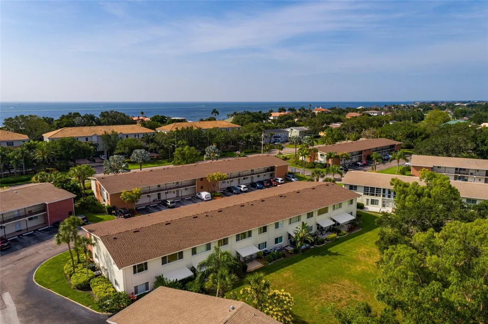 4550 OVERLOOK DRIVE NE #154 St Petersburg, FL 33703
