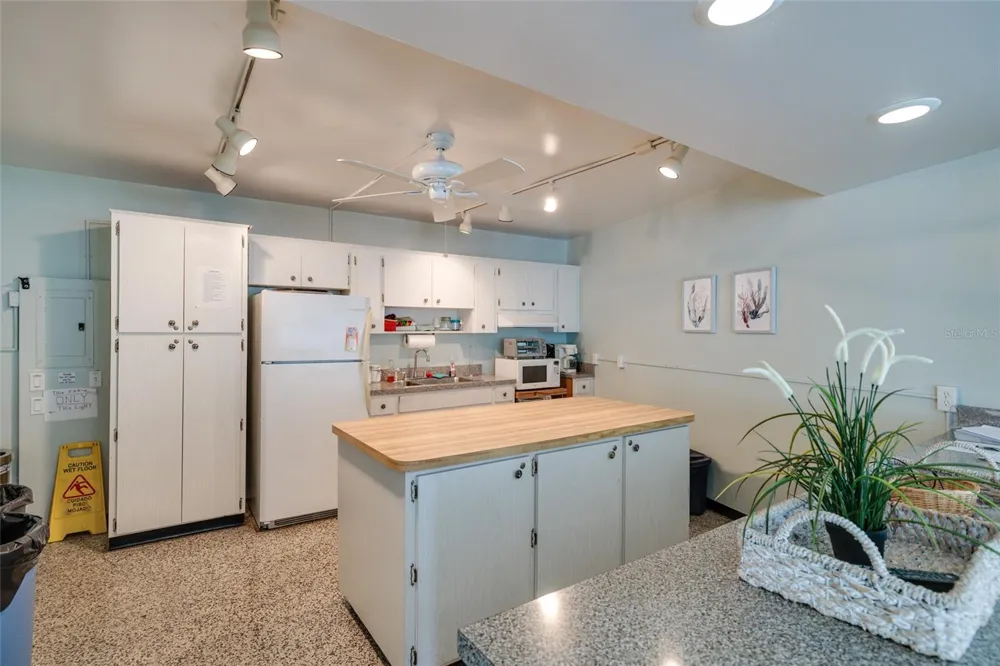 4550 OVERLOOK DRIVE NE #154 St Petersburg, FL 33703