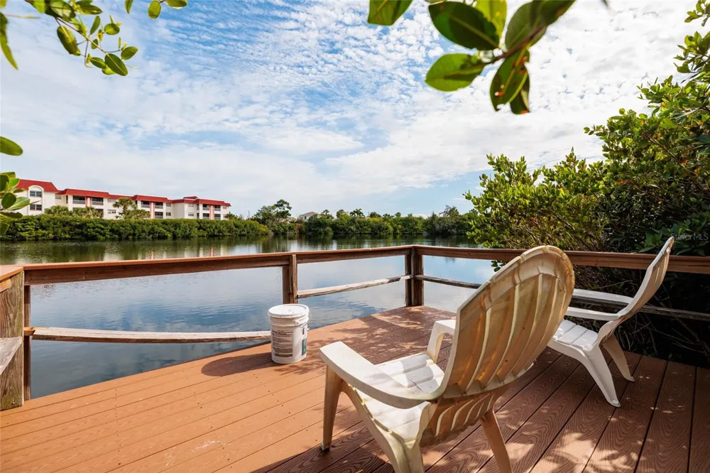 4550 OVERLOOK DRIVE NE #154 St Petersburg, FL 33703