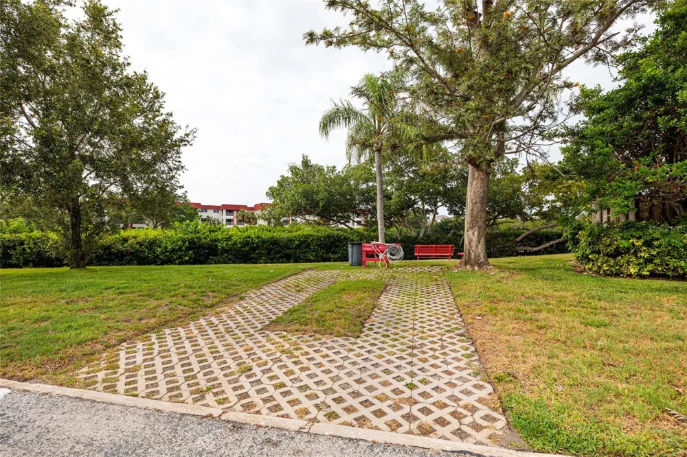 4550 OVERLOOK DRIVE NE #154 St Petersburg, FL 33703