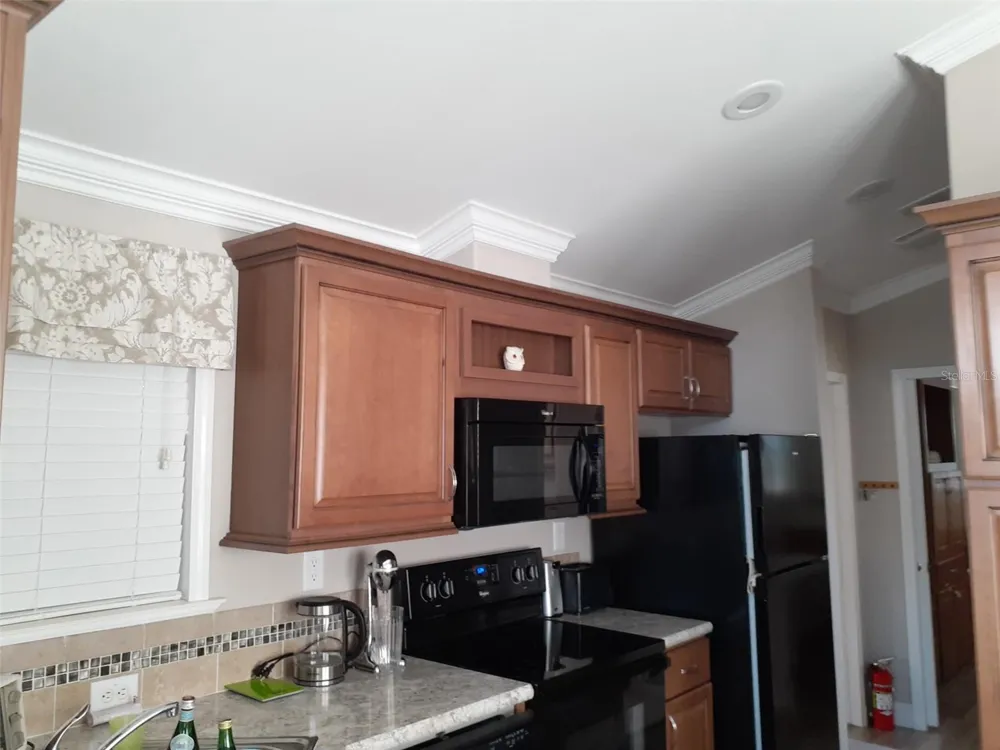 2330 LIMEWOOD AVENUE #051 Clermont, FL 34714