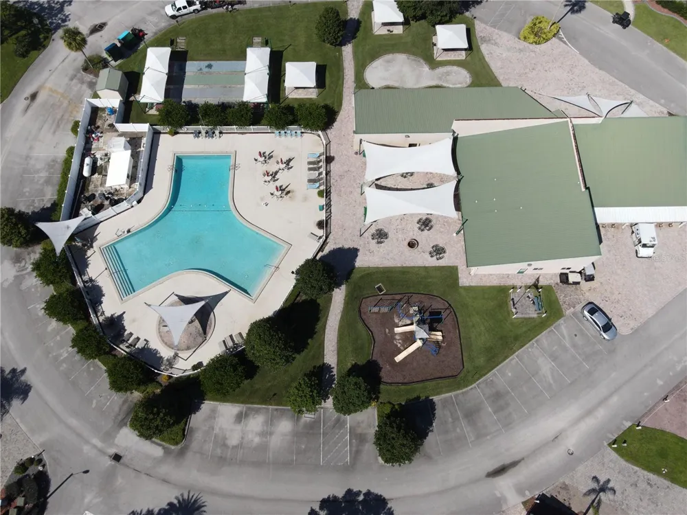 2330 LIMEWOOD AVENUE #051 Clermont, FL 34714