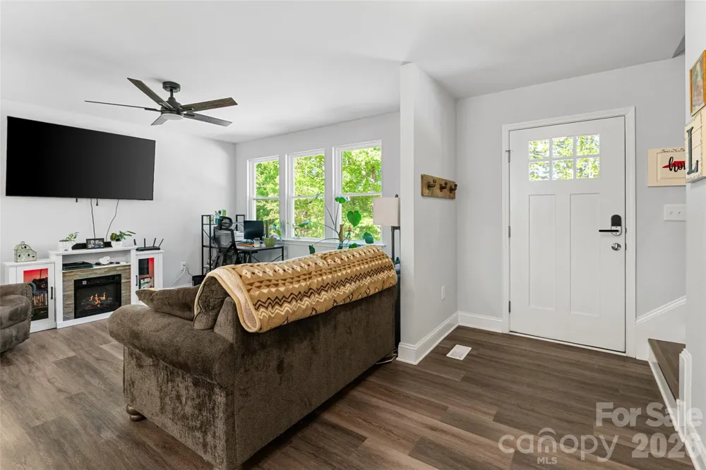 3690 Innes Lane Maiden, NC 28650