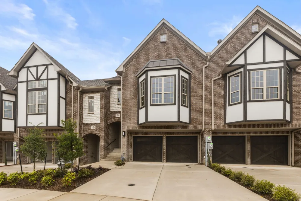 2186 Southwick Drive Lewisville, TX 75067