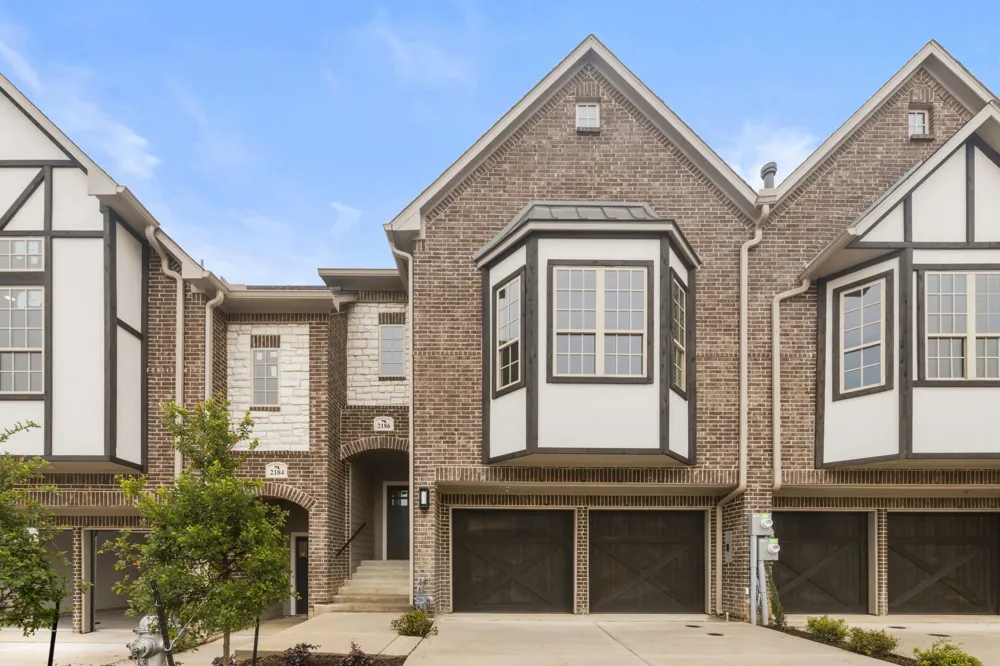 2186 Southwick Drive Lewisville, TX 75067