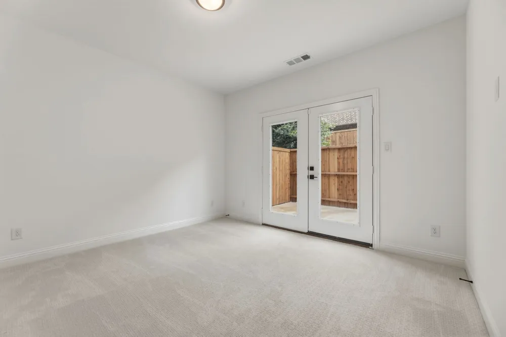 2186 Southwick Drive Lewisville, TX 75067