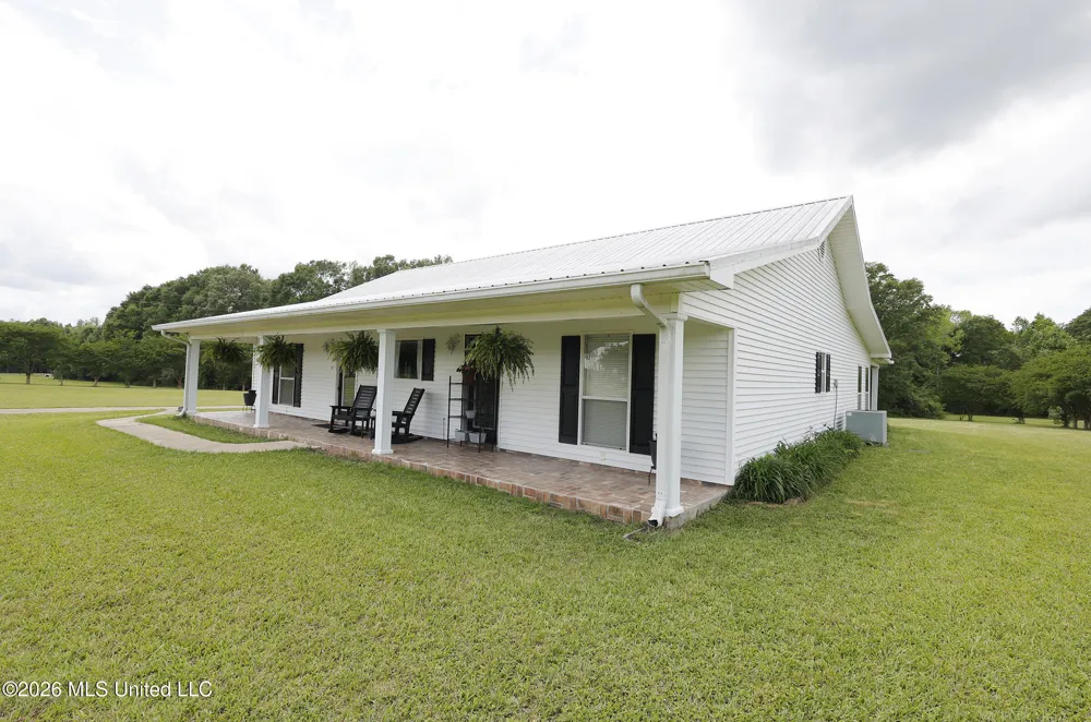 1024 Walker Lane Summit, MS 39666