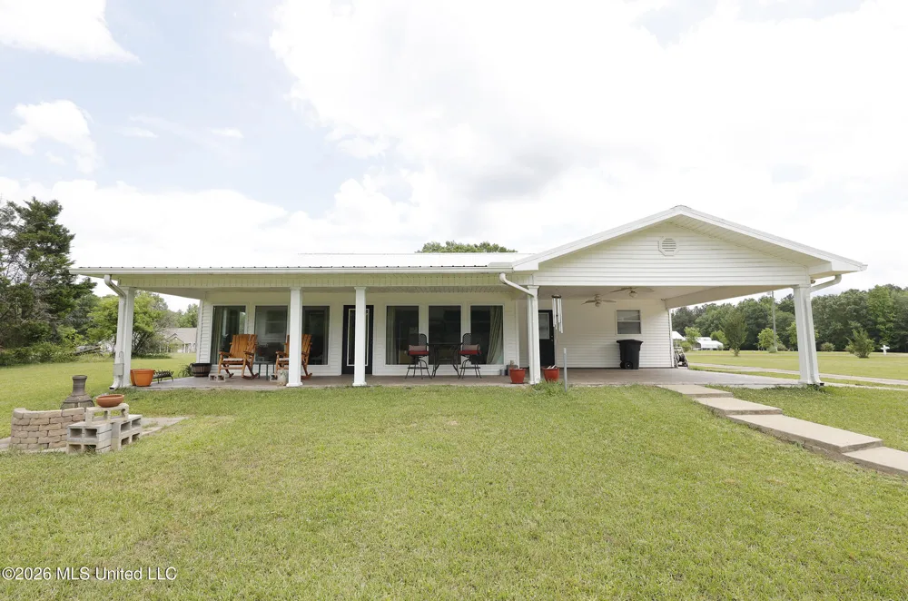 1024 Walker Lane Summit, MS 39666