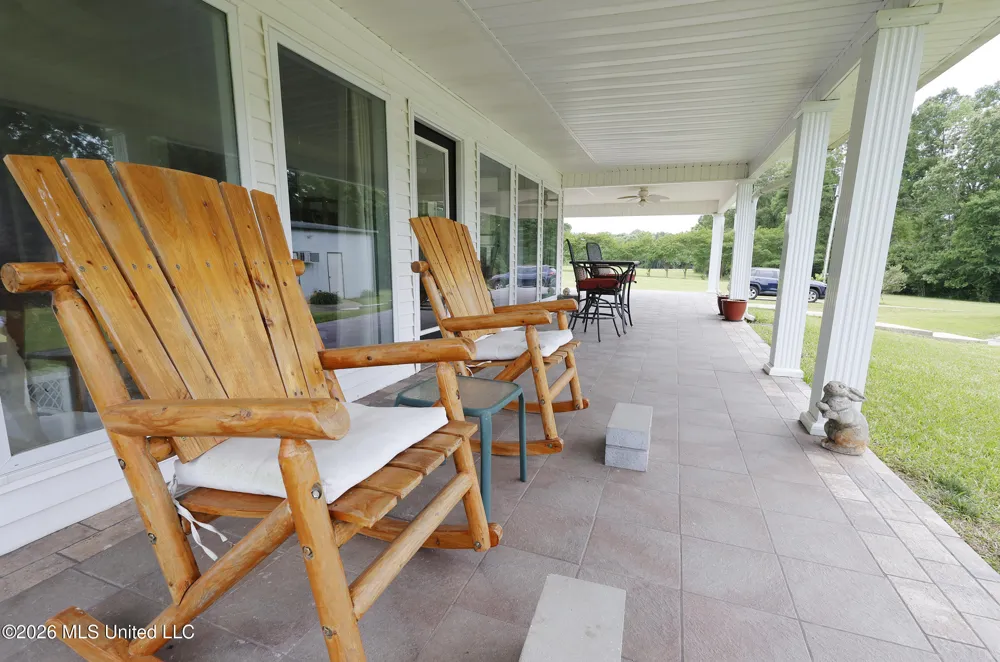1024 Walker Lane Summit, MS 39666
