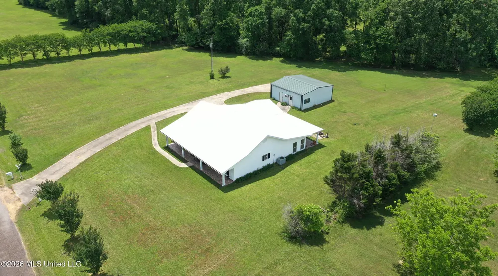 1024 Walker Lane Summit, MS 39666