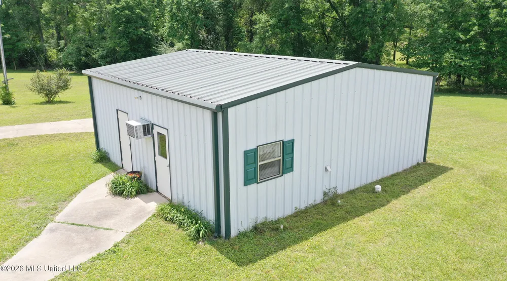 1024 Walker Lane Summit, MS 39666