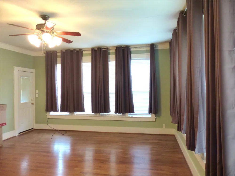 606 S Blackburn Brady, TX 76825