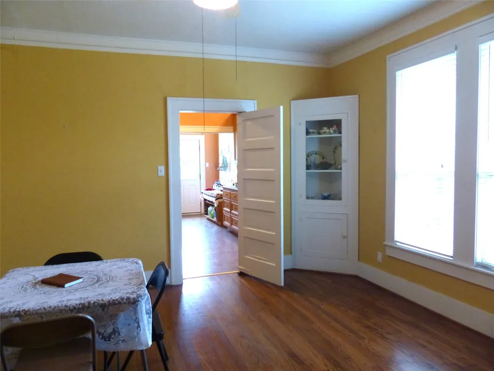 606 S Blackburn Brady, TX 76825