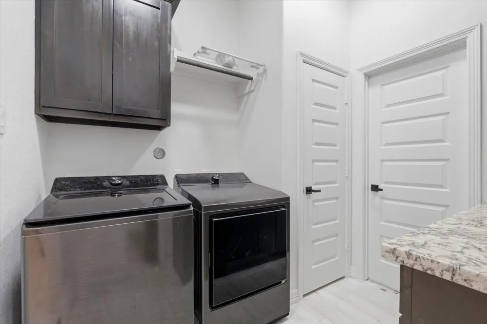 409 Little Spring Court Anahuac, TX 77514
