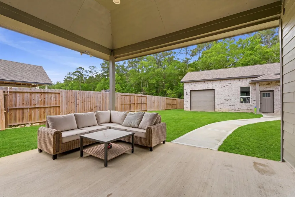 409 Little Spring Court Anahuac, TX 77514