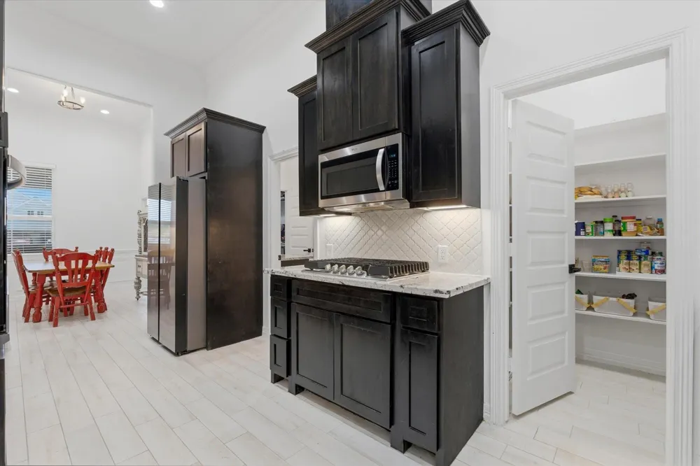 409 Little Spring Court Anahuac, TX 77514