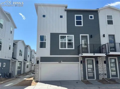 832 Beckton Heights