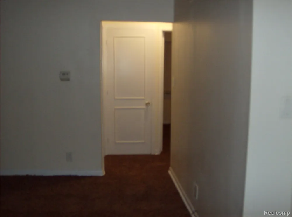 10641 TROY STREET Oak Park City, MI 48237