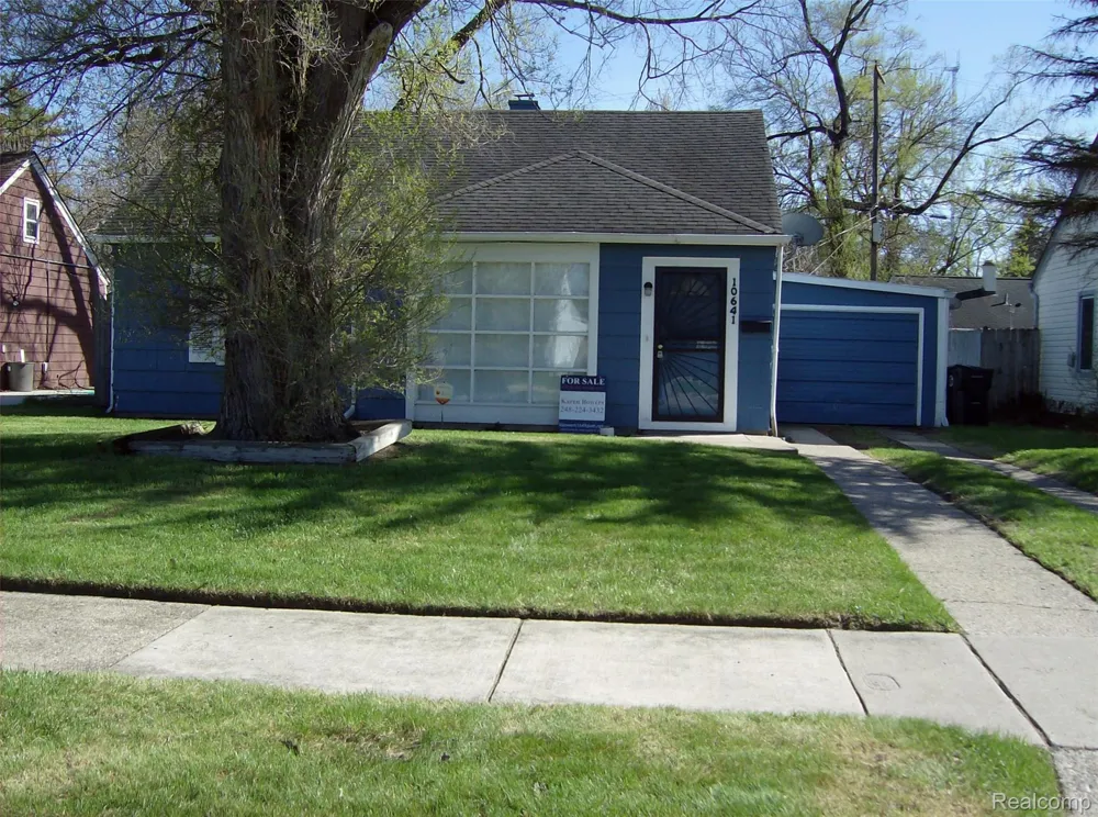 10641 TROY STREET Oak Park City, MI 48237