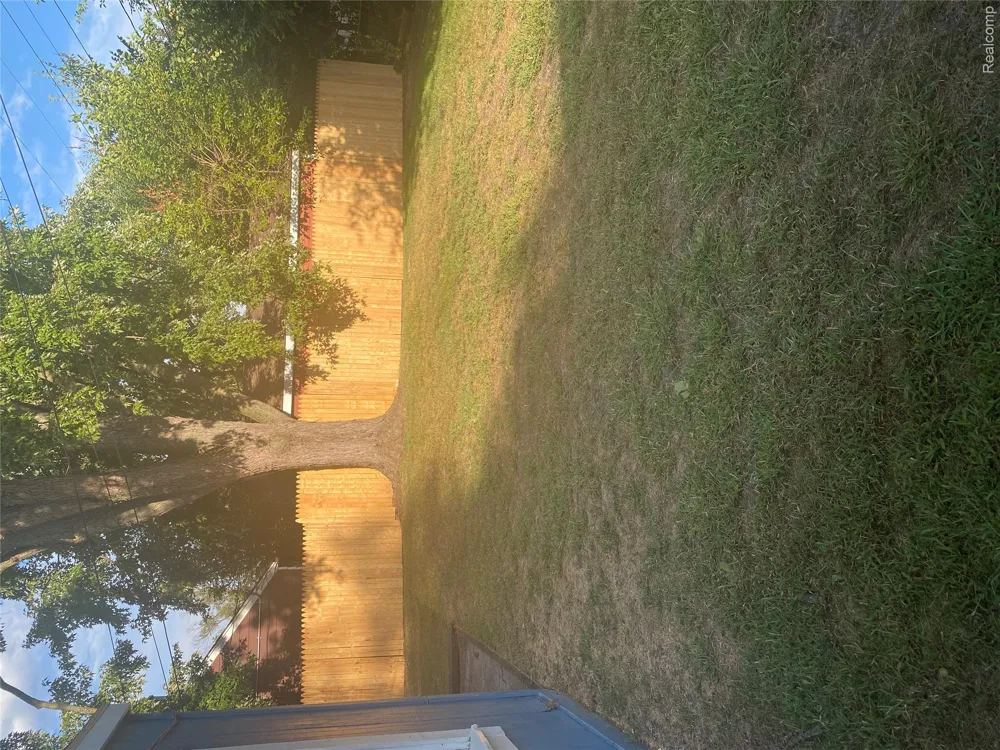 10641 TROY STREET Oak Park City, MI 48237