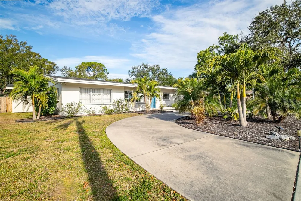 703 WHITFIELD AVENUE Sarasota, FL 34243