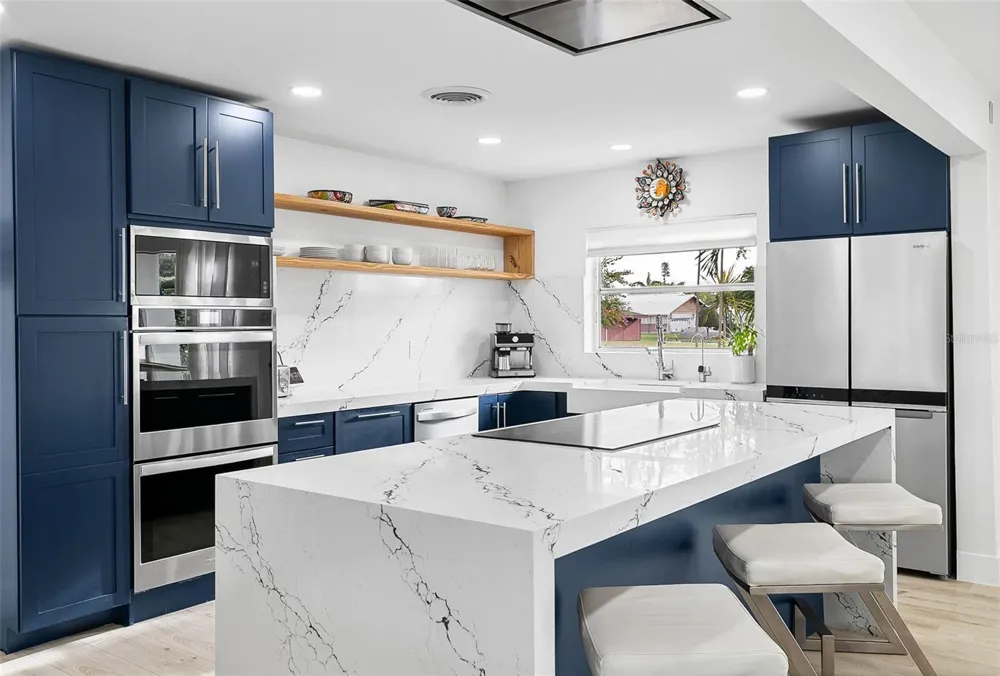703 WHITFIELD AVENUE Sarasota, FL 34243