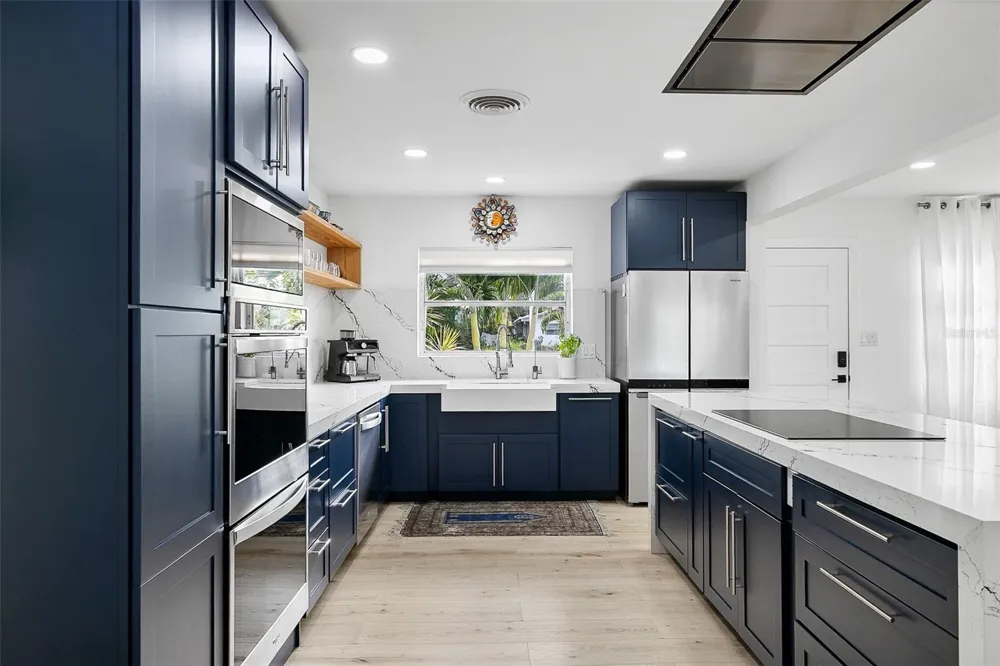 703 WHITFIELD AVENUE Sarasota, FL 34243