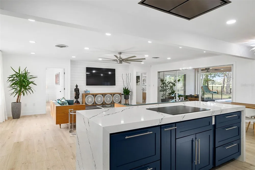 703 WHITFIELD AVENUE Sarasota, FL 34243