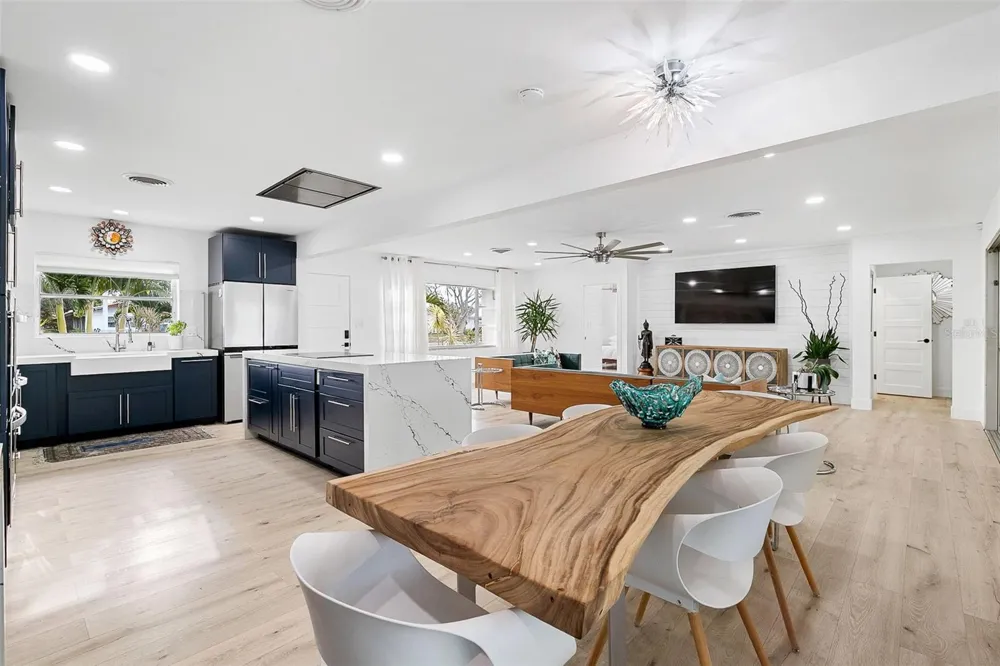 703 WHITFIELD AVENUE Sarasota, FL 34243