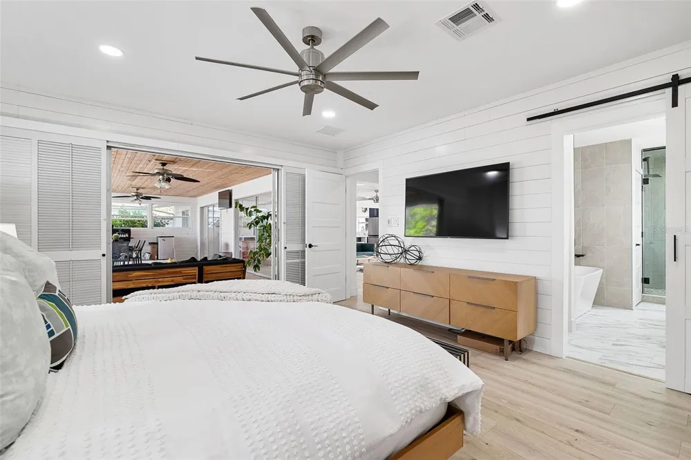 703 WHITFIELD AVENUE Sarasota, FL 34243