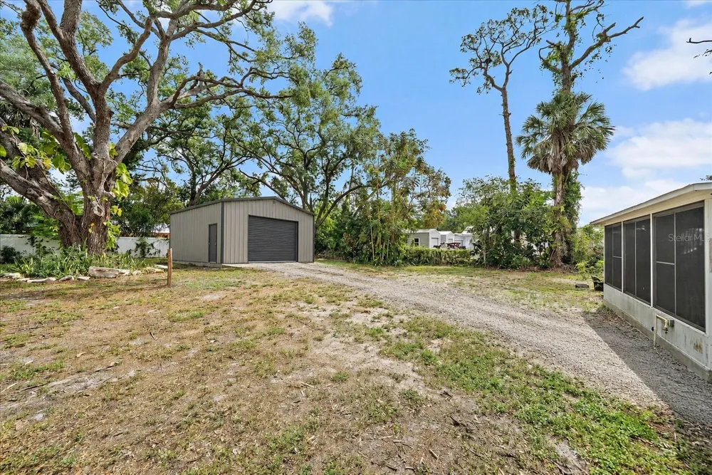 2503 53RD AVENUE W Bradenton, FL 34207