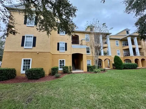 3611 CONROY #818