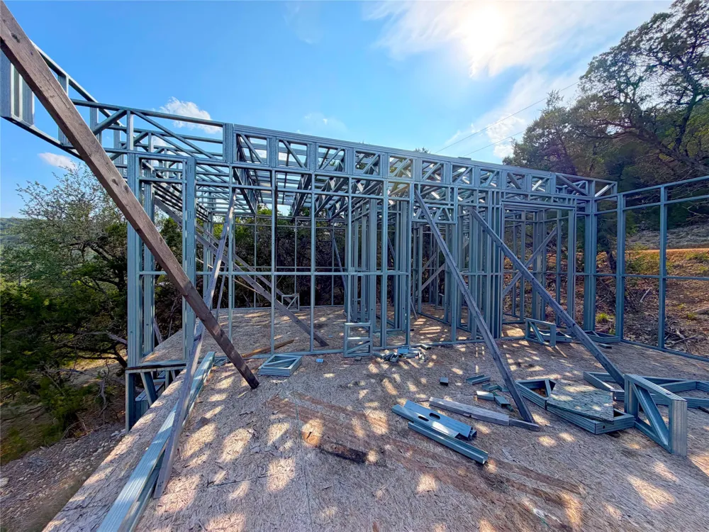 1362 Rockmoor Canyon Lake, TX 78133
