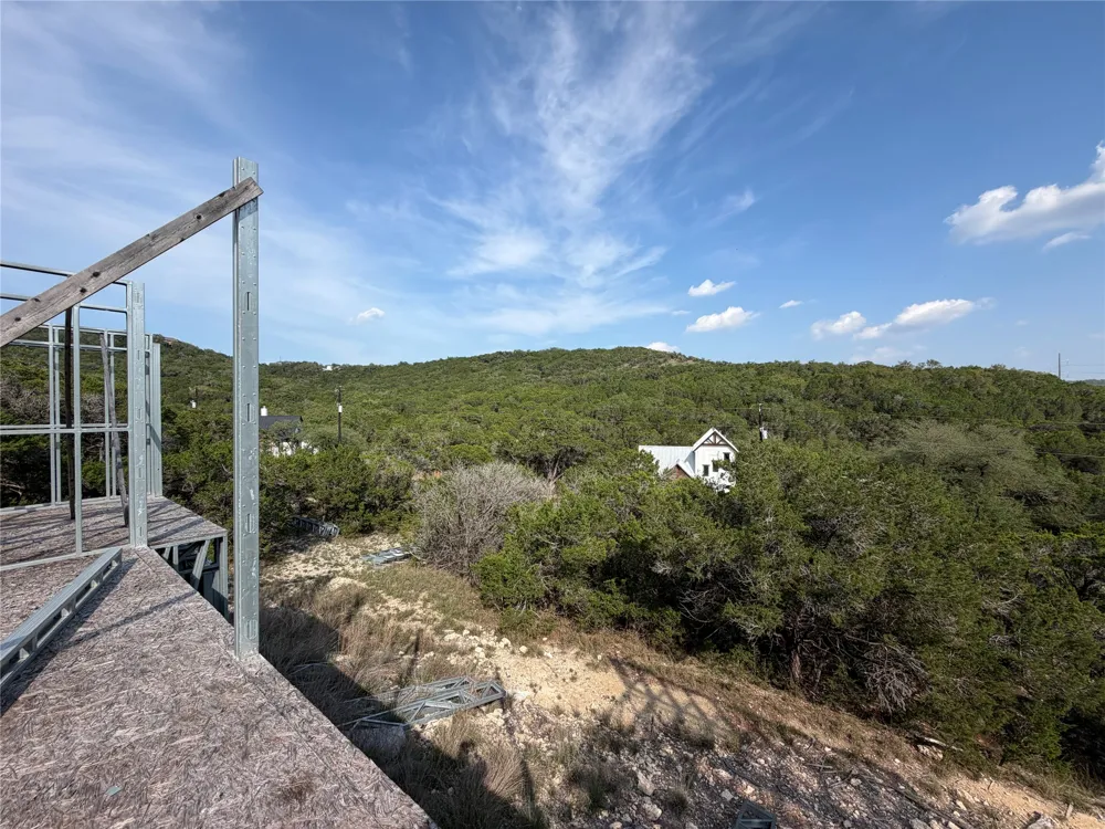1362 Rockmoor Canyon Lake, TX 78133