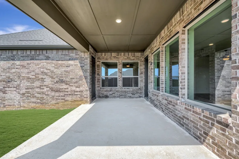 2120 Spotted Fawn Drive Arlington, TX 76005