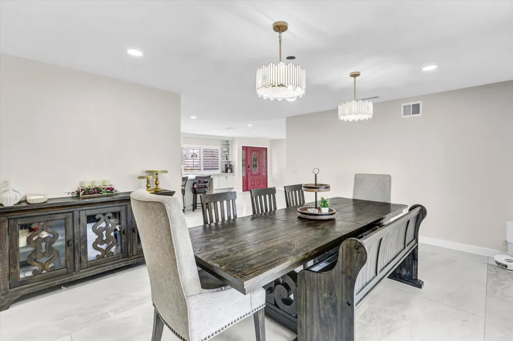 236 Camino Elevado Bonita, CA 91902