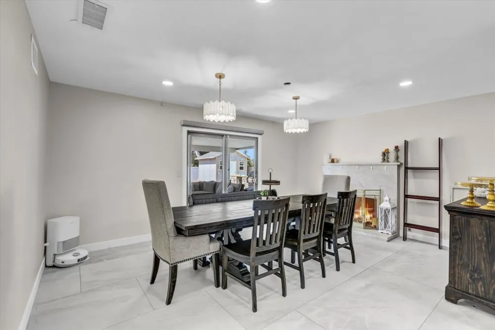 236 Camino Elevado Bonita, CA 91902