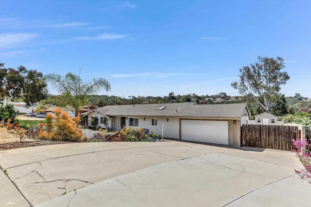 236 Camino Elevado Bonita, CA 91902