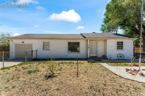 849 E Fountain Boulevard