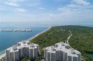 1121 Crandon Blvd #D903 Key Biscayne, FL 33149